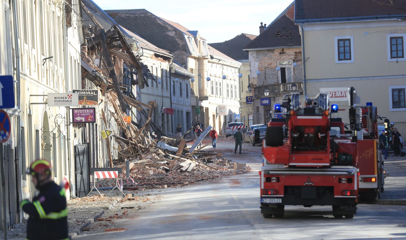 Read more about the article Κροατία: Πέντε νεκροί και μεγάλες καταστροφές από τα 6,4 ρίχτερ (βίντεο)(νεότερα)