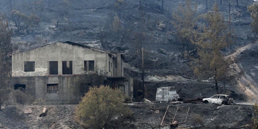 Read more about the article Κύπρος: Σε ύφεση η φονική πυρκαγιά – 4 νεκροί & 55.000 στρμ. καμένη γη