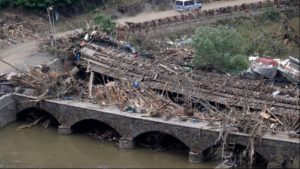 Γερμανία – πλημμύρες: Δεκάδες γέφυρες, σιδηροδρομικοί σταθμοί και 600 χλμ γραμμών καταστράφηκαν